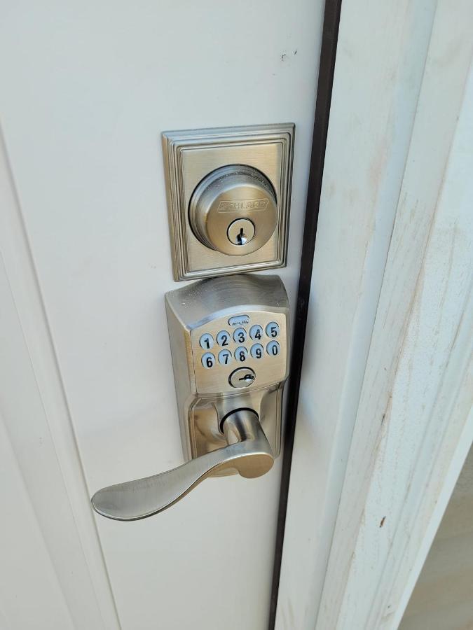 Great Little Guest Suite With Private Entry & Deck! Pet Friendly & 30 Mins To Nashville! Ashland City Bagian luar foto