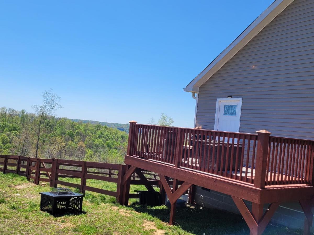 Great Little Guest Suite With Private Entry & Deck! Pet Friendly & 30 Mins To Nashville! Ashland City Bagian luar foto