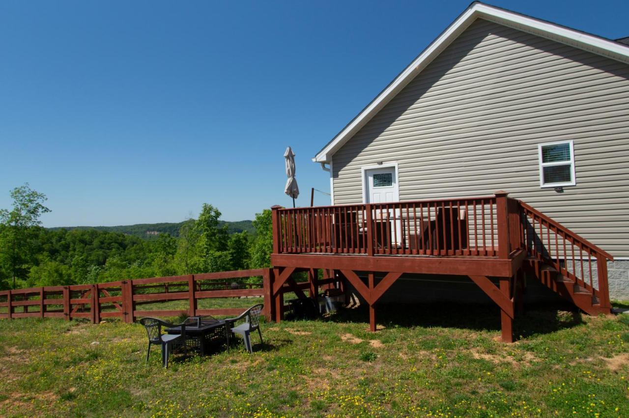 Great Little Guest Suite With Private Entry & Deck! Pet Friendly & 30 Mins To Nashville! Ashland City Bagian luar foto