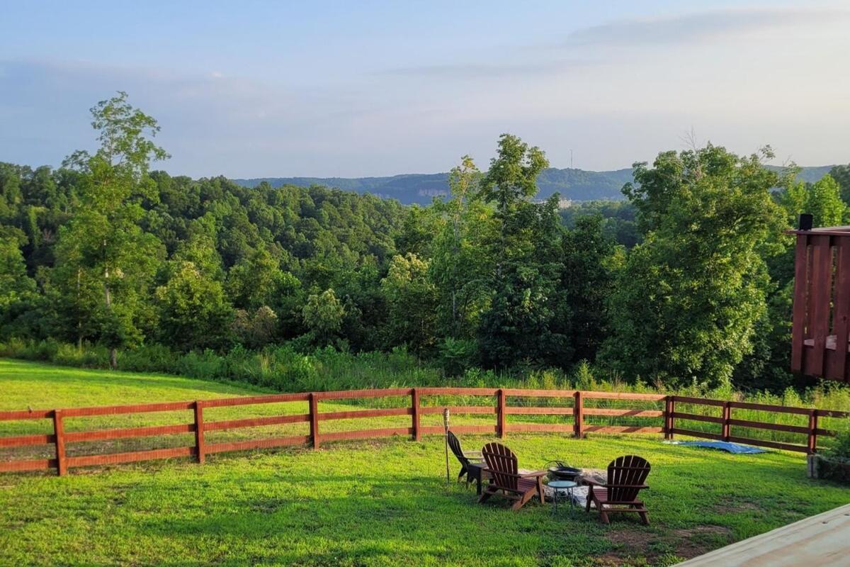 Great Little Guest Suite With Private Entry & Deck! Pet Friendly & 30 Mins To Nashville! Ashland City Bagian luar foto